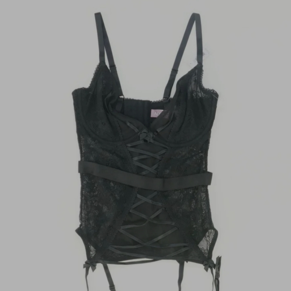Adore me 30DDD banded lace lingerie bodysuit corset wired suspender lace